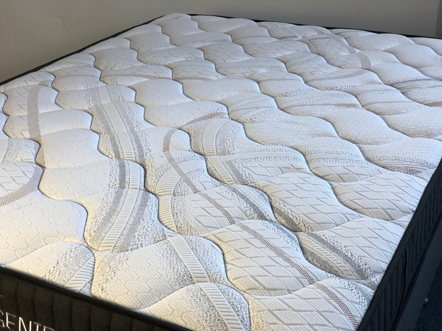 Queen Base With X-Firm Pocket Spring Mattress